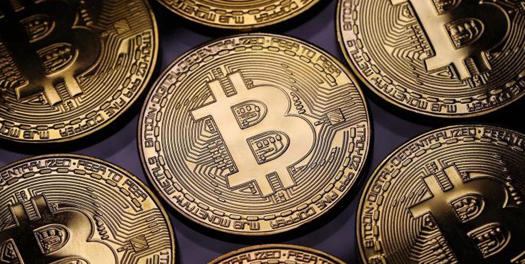 بیت کوین به 61074 دلار رسید