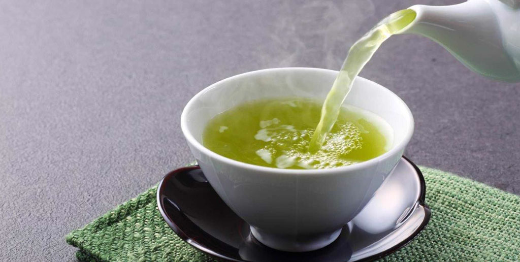 با نوشیدن چای سبز از حمله قلبی پیشگیری کنید