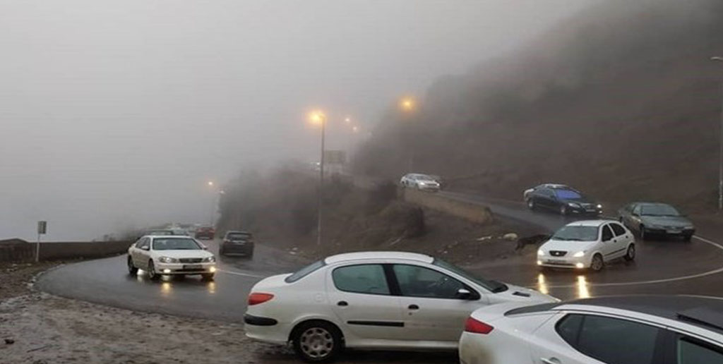 جاده چالوس مسدود شد/کاهش تردد در جاده‌های کشور