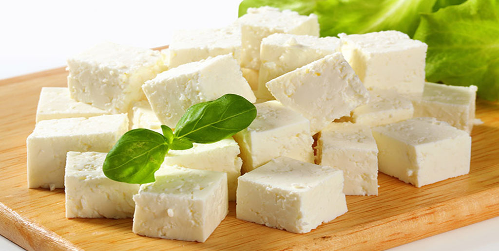 هرگز پنیر را با این خوراکی مصرف نکنید!