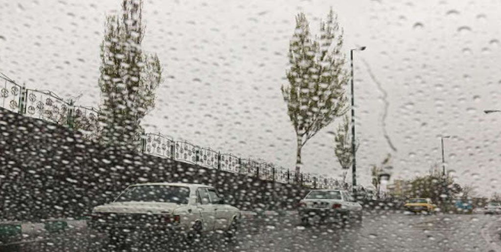 هواشناسی ایران ۱۴۰۰/۰۱/۱۴| پیش‌بینی بارش باران در ۲۳ استان