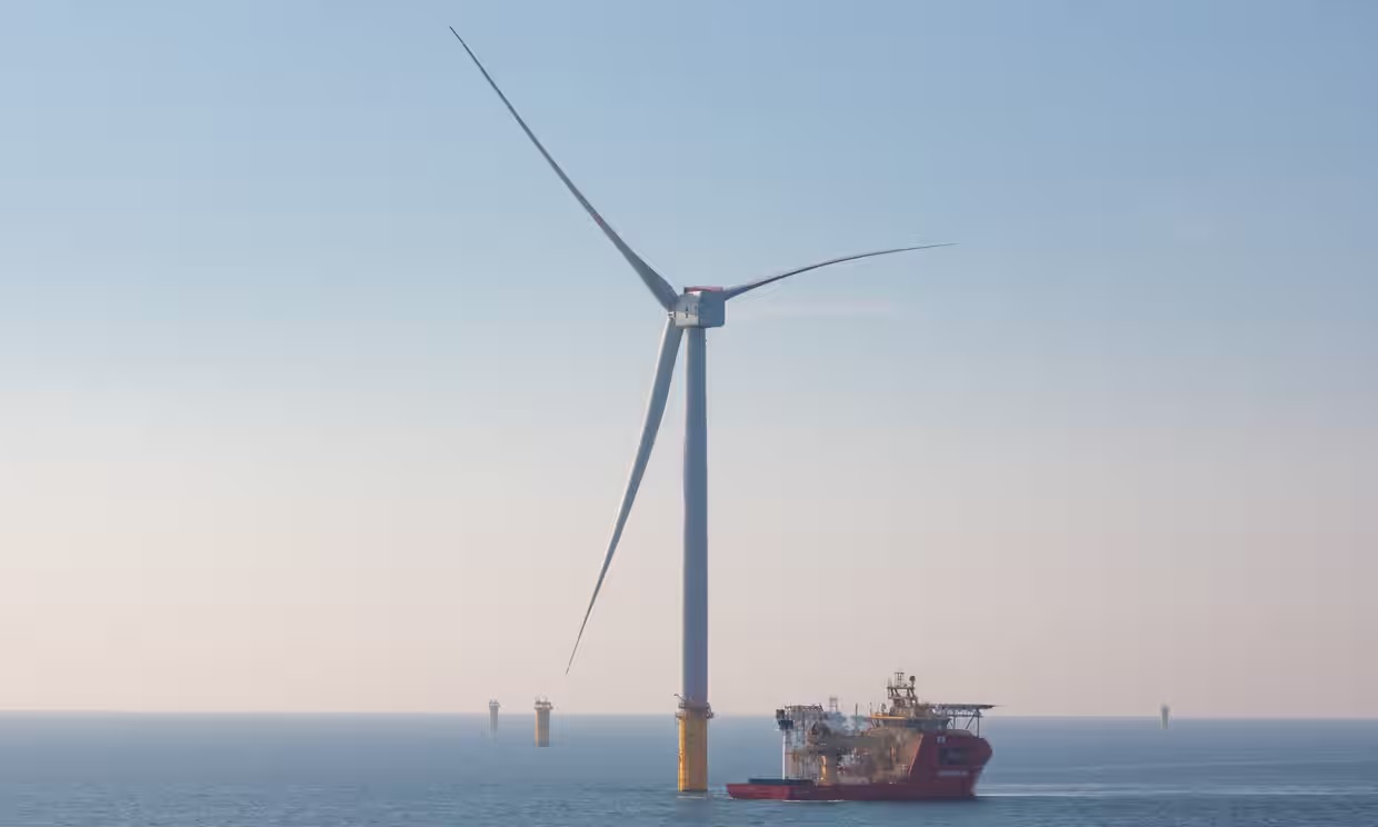 بزرگترین پروژه مزرعه بادی فراساحلی برق جهان در شبکه بریتانیا