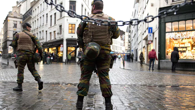 استقرار نیروهای نظامی در خیابان‌های بلژیک برای تقویت امنیت شهری