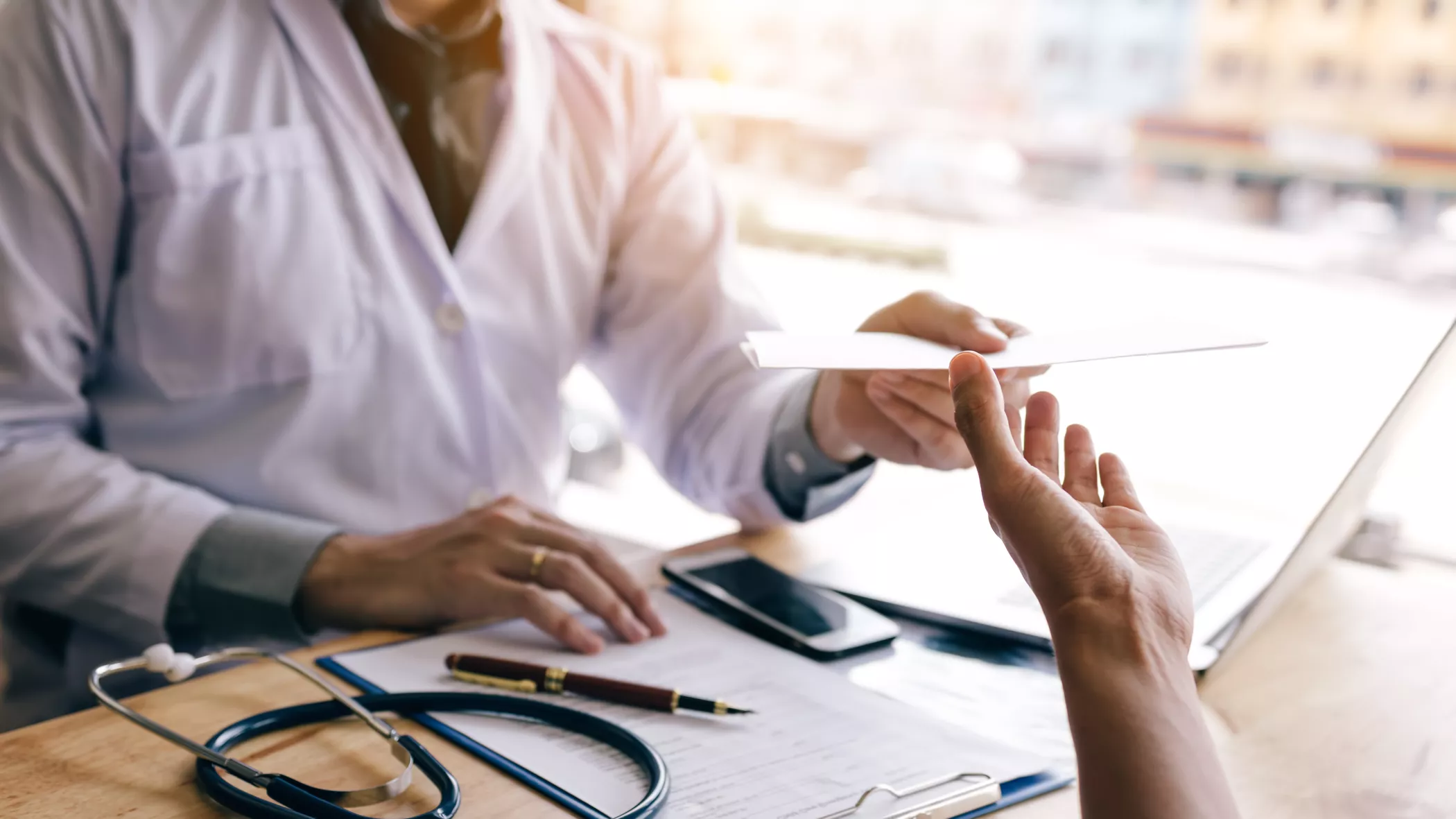 افزایش ۹ درصدی هزینه‌های اضافی پزشکان در بیمارستان‌ها؛ فشار بیشتر بر بیماران بلژیکی