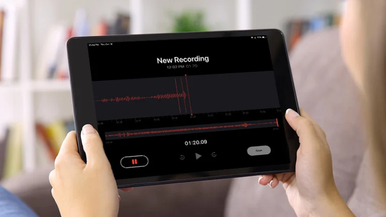 برنامه Voice Memos آیفون 16 پرو با قابلیت ضبط چند لایه به‌روز شد