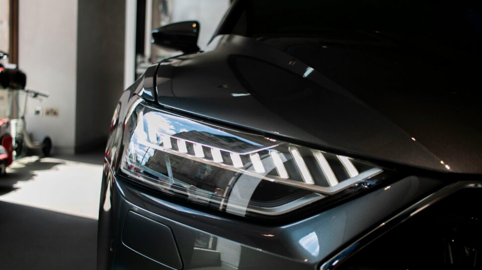 فناوری‌های گران، دردسرهای گران‌تر؛ چرا هزینه تعمیر خودروها سر به فلک کشیده است؟